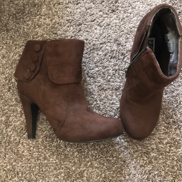 Hoodies - Picture 2 of 2